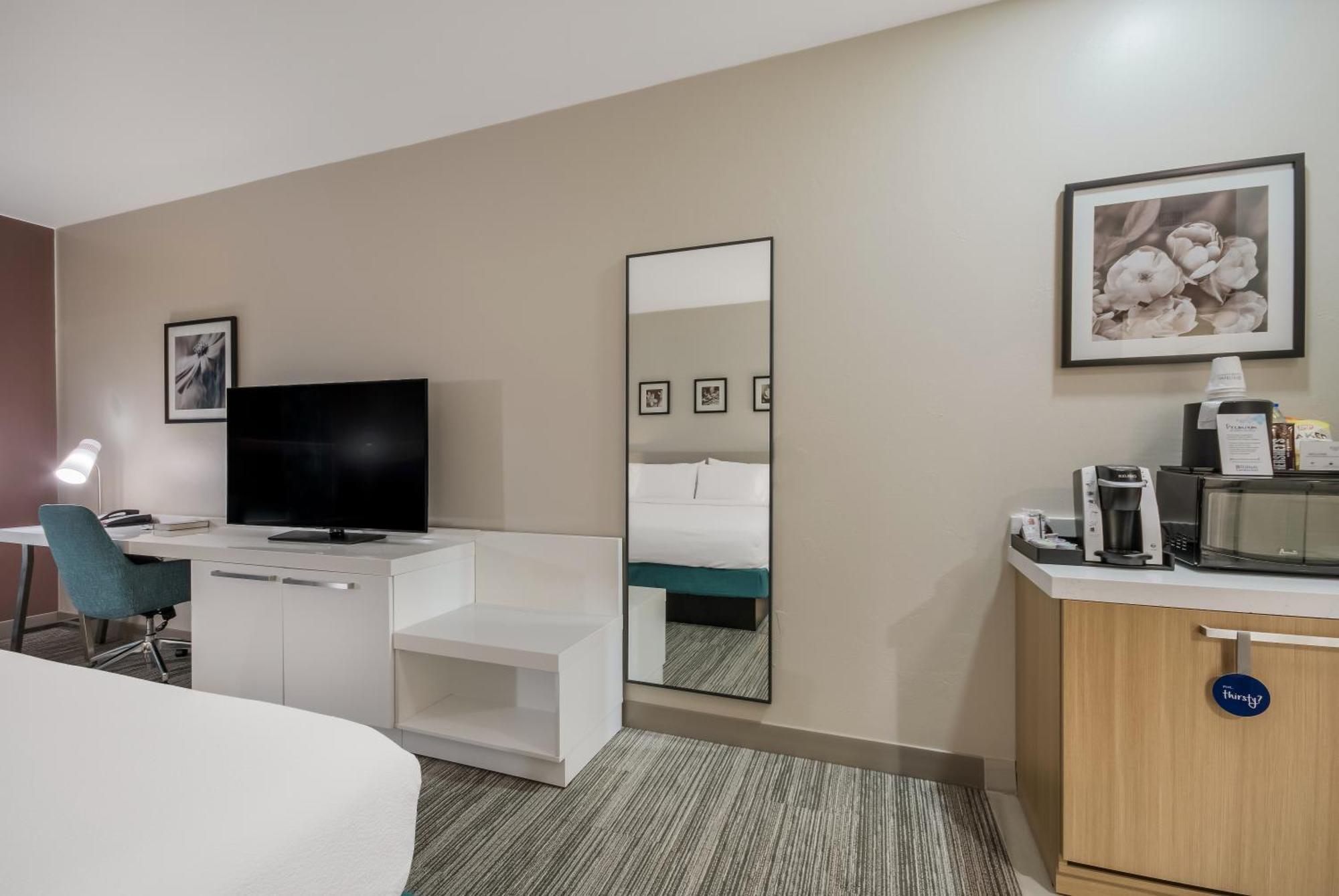 Hilton Garden Inn Oklahoma City Midtown Exterior foto