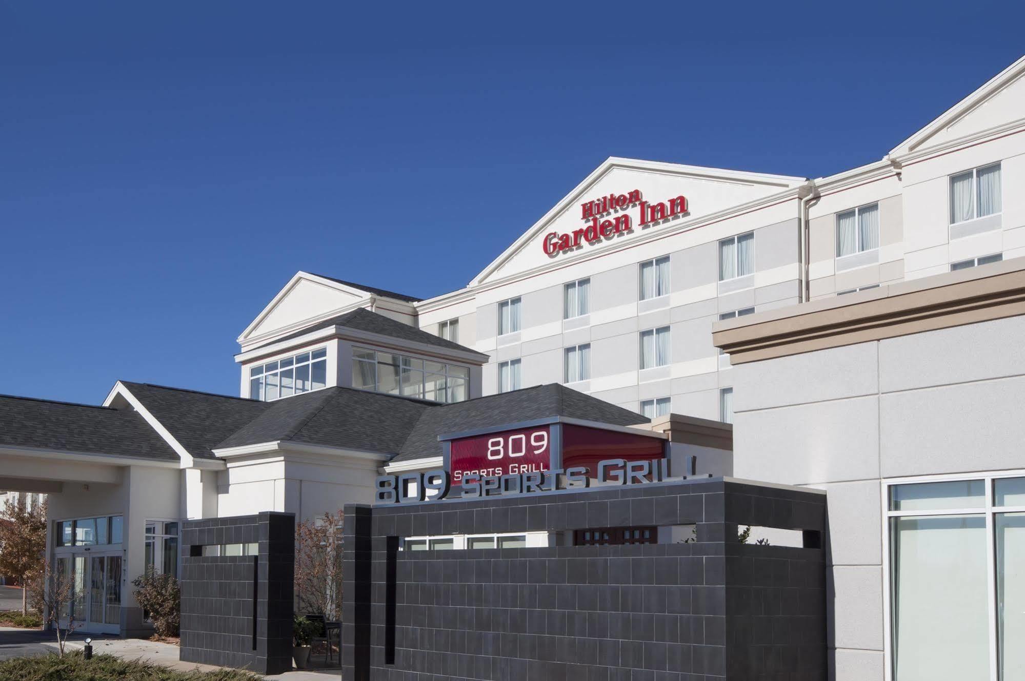 Hilton Garden Inn Oklahoma City Midtown Exterior foto